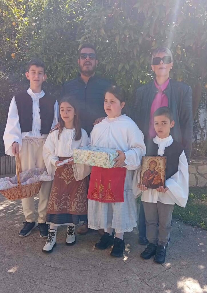 Παιδιά της Τέμενης Αιγίου είπαν τα «Πάθη» ΦΩΤΟ