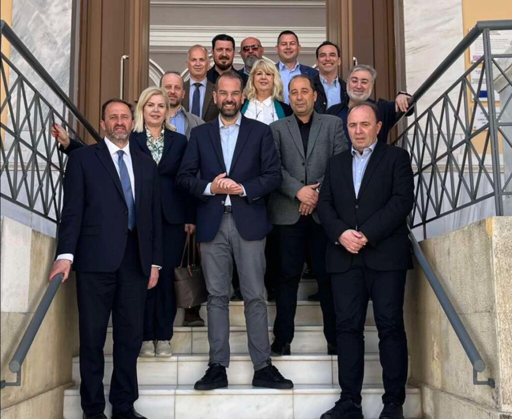 Στο Αρχαιολογικό Μουσείο Πύργου Φαρμάκης και μέλη του Περιφερειακού Συμβουλίου ΦΩΤΟ