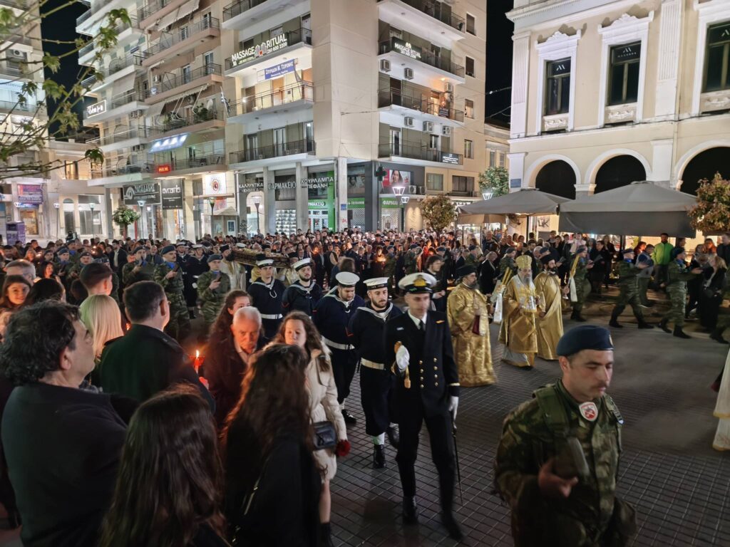 Η Περιφορά Επιταφίων της Πάτρας ΦΩΤΟ