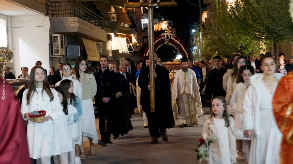 Η συνάντηση Επιταφίων κεντρικών Ενοριών του Αιγίου ΒΙΝΤΕΟ-ΦΩΤΟ