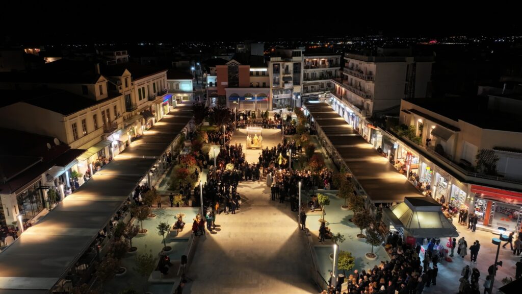 Η συνάντηση Επιταφίων κεντρικών Ενοριών του Αιγίου ΒΙΝΤΕΟ-ΦΩΤΟ