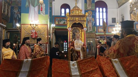 Ο εσπερινός της Αγάπης στον Μητροπολιτικό ναό της Φανερωμένης Αιγίου ΦΩΤΟ