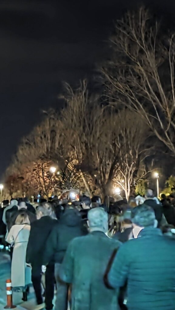 Η περιφορά του Επιταφίου στην Πανεπιστημιούπολη Ρίου ΦΩΤΟ