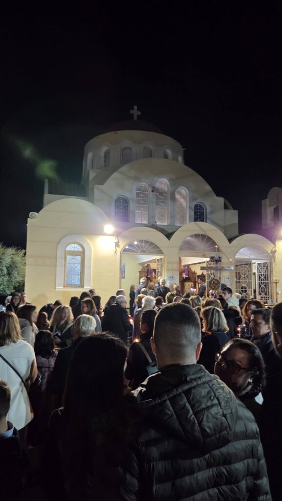 Η περιφορά του Επιταφίου στην Πανεπιστημιούπολη Ρίου ΦΩΤΟ