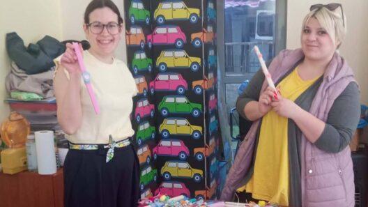 Το «Φωτεινό Αστέρι» μοίρασε Πασχαλινά δώρα σε παιδιά ΦΩΤΟ