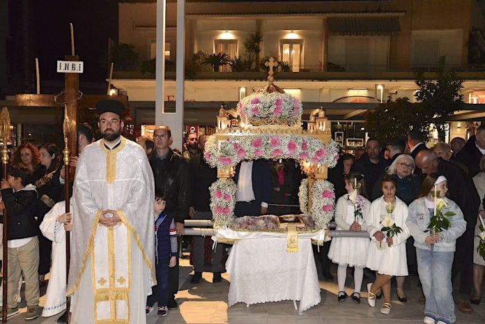 Η συνάντηση Επιταφίων κεντρικών Ενοριών του Αιγίου ΒΙΝΤΕΟ-ΦΩΤΟ