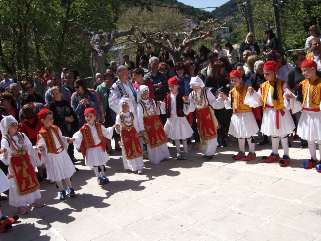 Ολοι οι δρόμοι οδηγούν στο Άνω Καστρίτσι, στη «Λέηση» ΦΩΤΟ