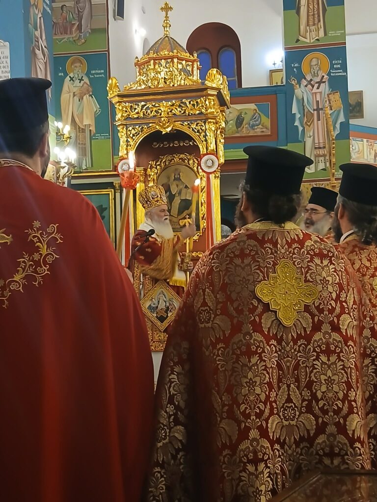 Ο εσπερινός της Αγάπης στον Μητροπολιτικό ναό της Φανερωμένης Αιγίου ΦΩΤΟ