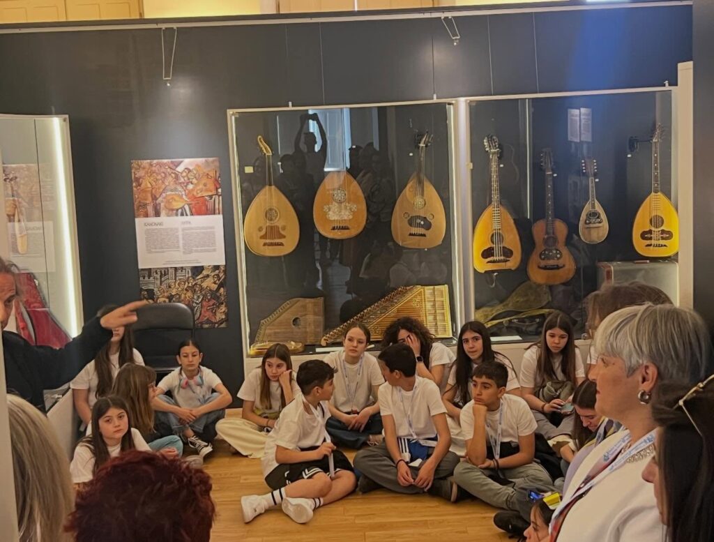 Ο Χορευτικός Αιγίου στο Παιδικό Φεστιβάλ ΦΩΤΟ