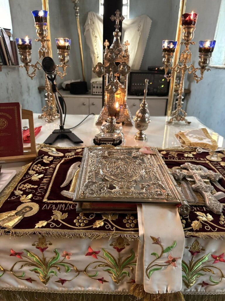 Η πρώτη Ανάσταση στον Ιερό Ναό Αγίων Πάντων Ροδινής ΦΩΤΟ