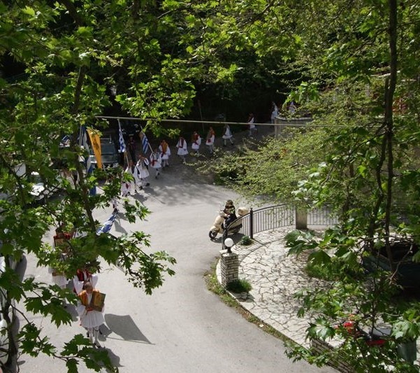 Ολοι οι δρόμοι οδηγούν στο Άνω Καστρίτσι, στη «Λέηση» ΦΩΤΟ