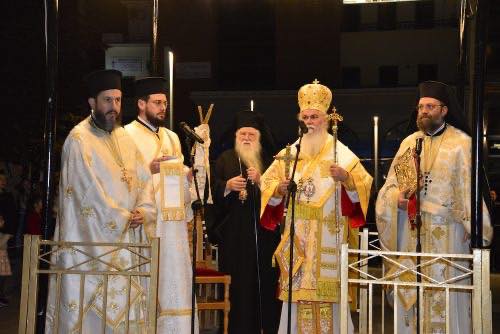 Η συνάντηση Επιταφίων κεντρικών Ενοριών του Αιγίου ΒΙΝΤΕΟ-ΦΩΤΟ