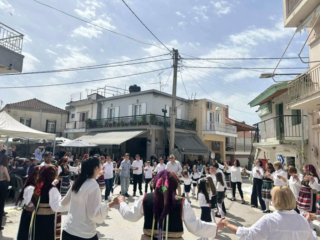 Το έθιμο του Μαζαρακίου Δυτικής Αχαΐας τη Δευτέρα του Πάσχα ΦΩΤΟ