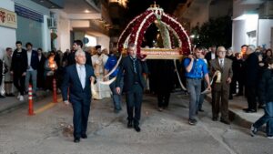 Η συνάντηση Επιταφίων κεντρικών Ενοριών του Αιγίου ΒΙΝΤΕΟ-ΦΩΤΟ