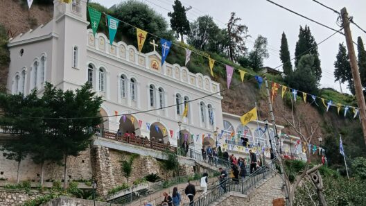 Αίγιο: Λαμπρός εορτασμός της Πολιούχου Παναγίας Τρυπητής ΒΙΝΤΕΟ-ΦΩΤΟ