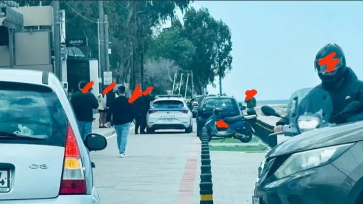 Ρίο: Εκλεισε, λόγω ασυδοσίας στο παρκάρισμα, η νέα παραλιακή οδός ΦΩΤΟ