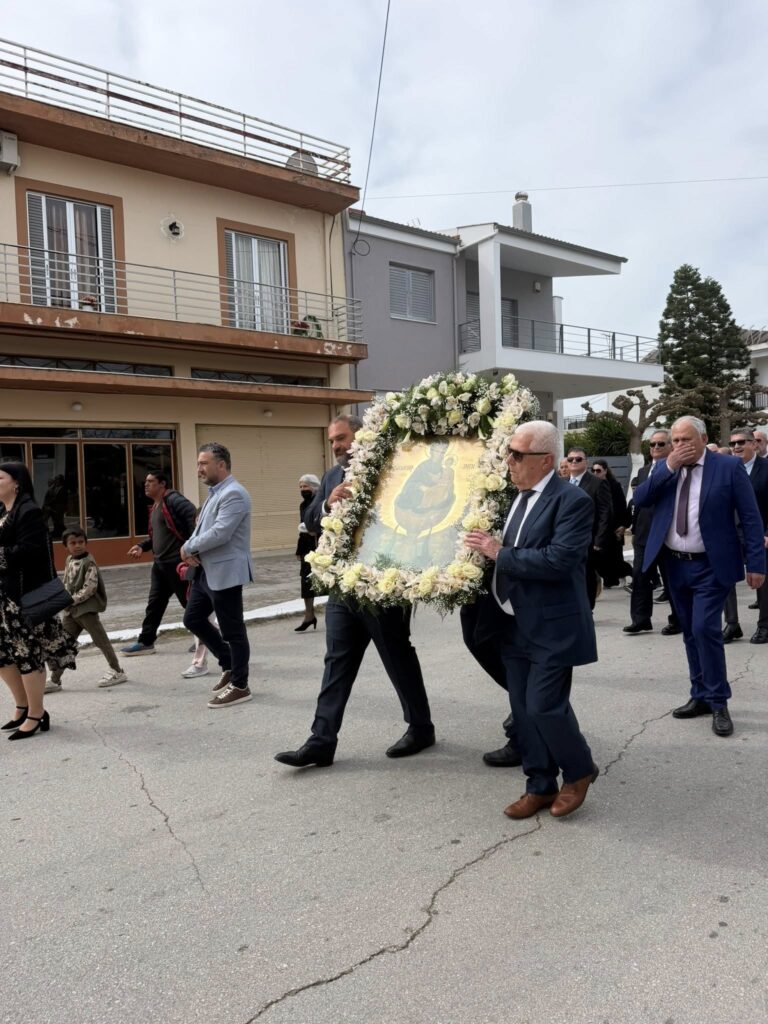 Γιόρτασαν την Προστάτιδά τους Ζωοδόχο Πηγή τα Σαγαίικα - Εορτασμός και στον Ριόλο