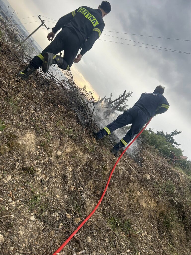 Πάτρα: Πυρκαγιά στο Γηροκομειό - Σε δύσβατο σημείο ΦΩΤΟ