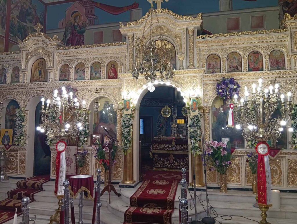 Τα Σαγαιΐκα τιμούν την Ζωοδόχο Πηγή ΦΩΤΟ