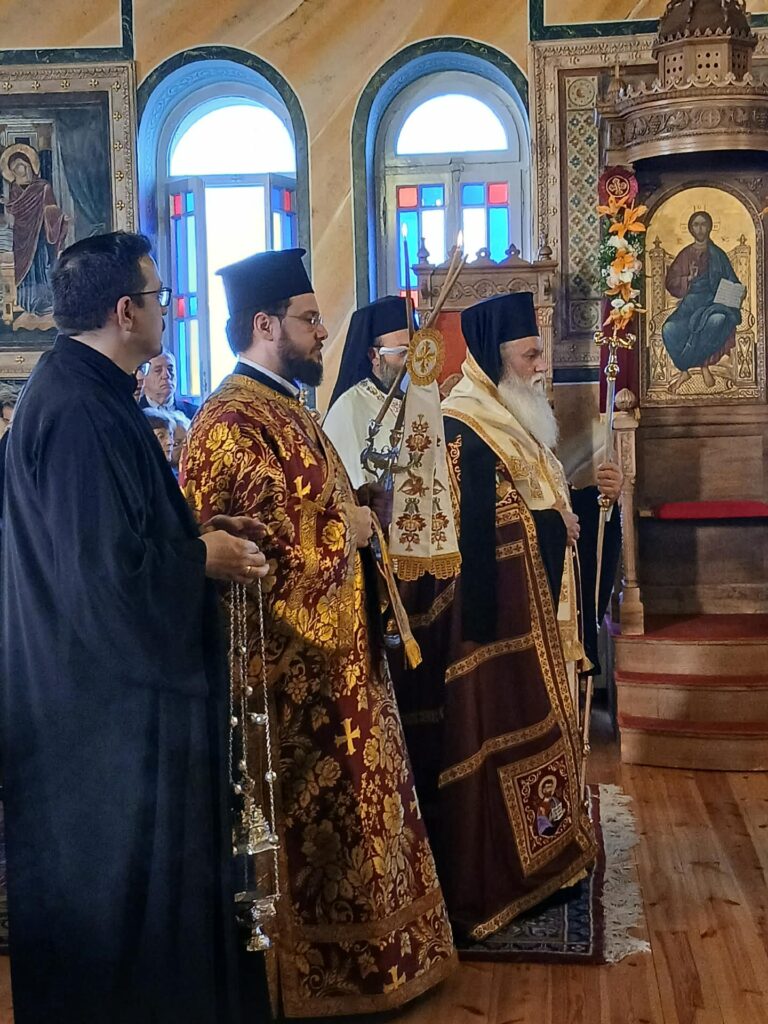 Η απόδοση της εορτής της Παναγίας Τρυπητής ΦΩΤΟ