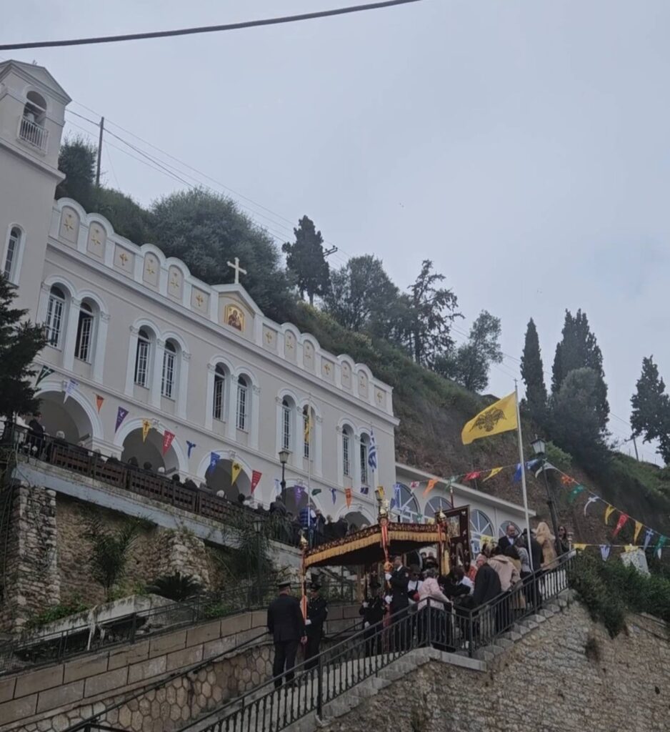 Αίγιο: Πώς εορτάστηκε η Πολιούχος Παναγία Τρυπητή - ΒΙΝΤΕΟ-ΦΩΤΟΡΕΠΟΡΤΑΖ