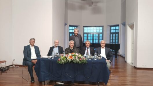 Αίγιο: Υπόμνημα τεσσάρων τ. δημάρχων στον δήμαρχο για «δημόσια κατακραυγή»