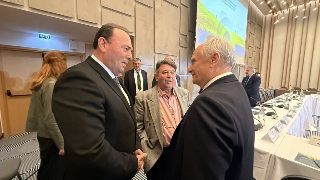 Αχαΐα: Συνάντηση Φίλια με Σχοινά για τη νέα ΚΑΠ και το Αγροτικό της περιοχής ΦΩΤΟ