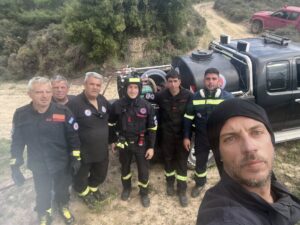 Η ομάδα Αχαιός ΕΟΠΠ σε εθελοντική δράση στην πυρκαγιά της Ακράτας ΦΩΤΟ