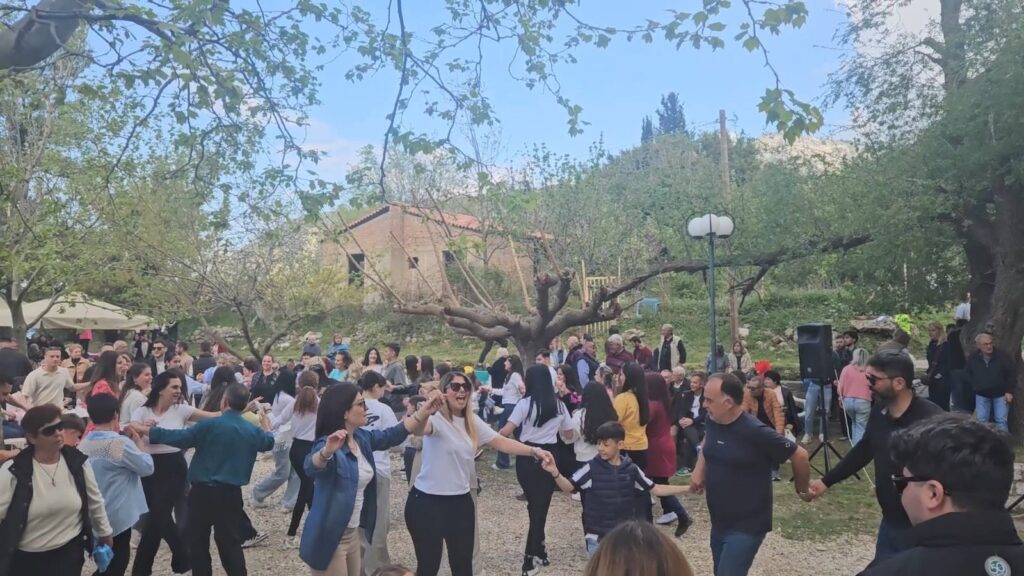 Το έθιμο της «Παναγίτσας» στο Παλαιό Σούλι Πατρών ΦΩΤΟ