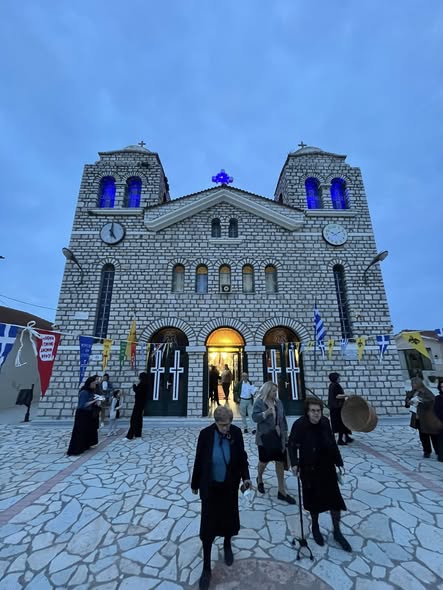 Τα Σαγαιΐκα τιμούν την Ζωοδόχο Πηγή ΦΩΤΟ