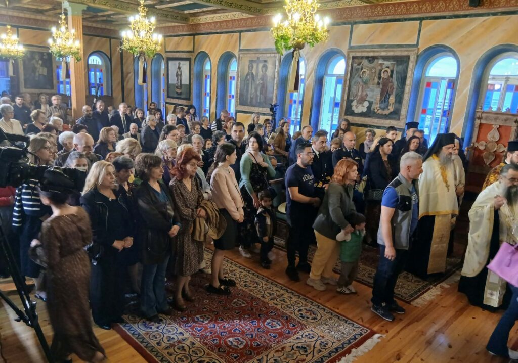 Η απόδοση της εορτής της Παναγίας Τρυπητής ΦΩΤΟ