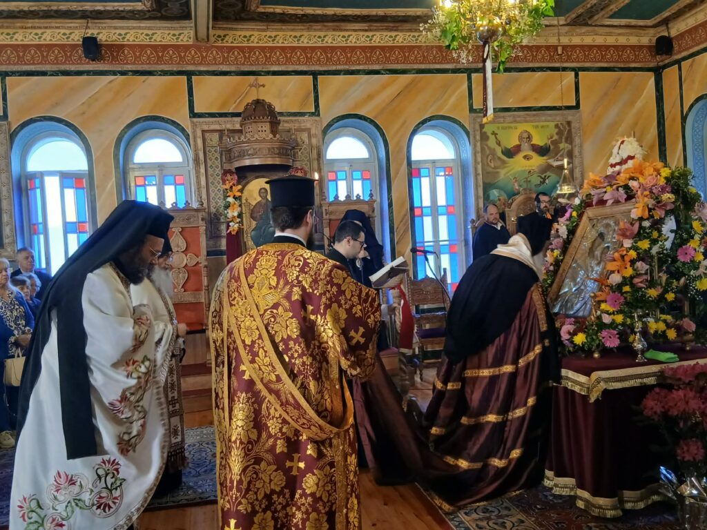 Η απόδοση της εορτής της Παναγίας Τρυπητής ΦΩΤΟ