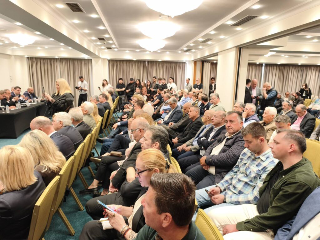 Πάτρα: Ο υφυπουργός παρά τω Πρωθυπουργώ Θ.Κοντογεώργης στην ΝΔ Αχαΐας - «Να αναδεικνύουμε το έργο μας» ΦΩΤΟ