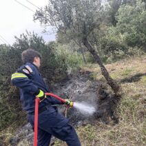Πάτρα: Πυρκαγιά στο Γηροκομειό - Σε δύσβατο σημείο ΦΩΤΟ