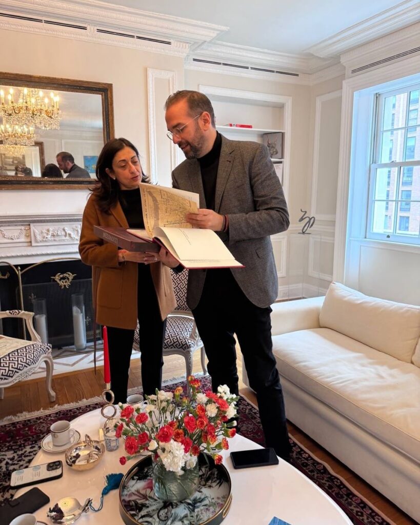 Συνάντηση Φαρμάκη με τη Γενική Πρόξενο της Ελλάδας στη Ν. Υόρκη ΦΩΤΟ