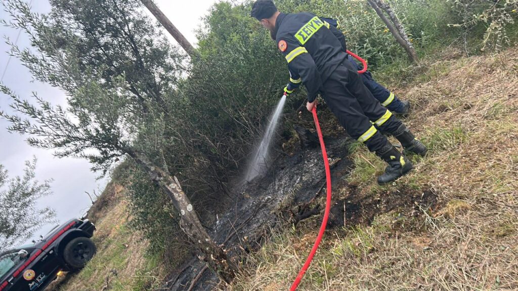 Πάτρα: Πυρκαγιά στο Γηροκομειό - Σε δύσβατο σημείο ΦΩΤΟ