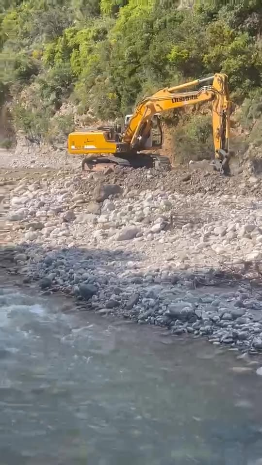 Αχαΐα: Η Πολιτική Προστασία επενέβη στον ποταμό Μεγανίτη ΒΙΝΤΕΟ-ΦΩΤΟ