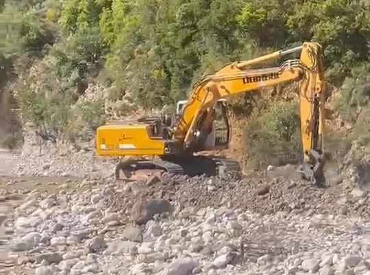 Αχαΐα: Η Πολιτική Προστασία επενέβη στον ποταμό Μεγανίτη ΒΙΝΤΕΟ-ΦΩΤΟ