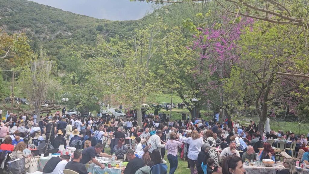 Το έθιμο της «Παναγίτσας» στο Παλαιό Σούλι Πατρών ΦΩΤΟ