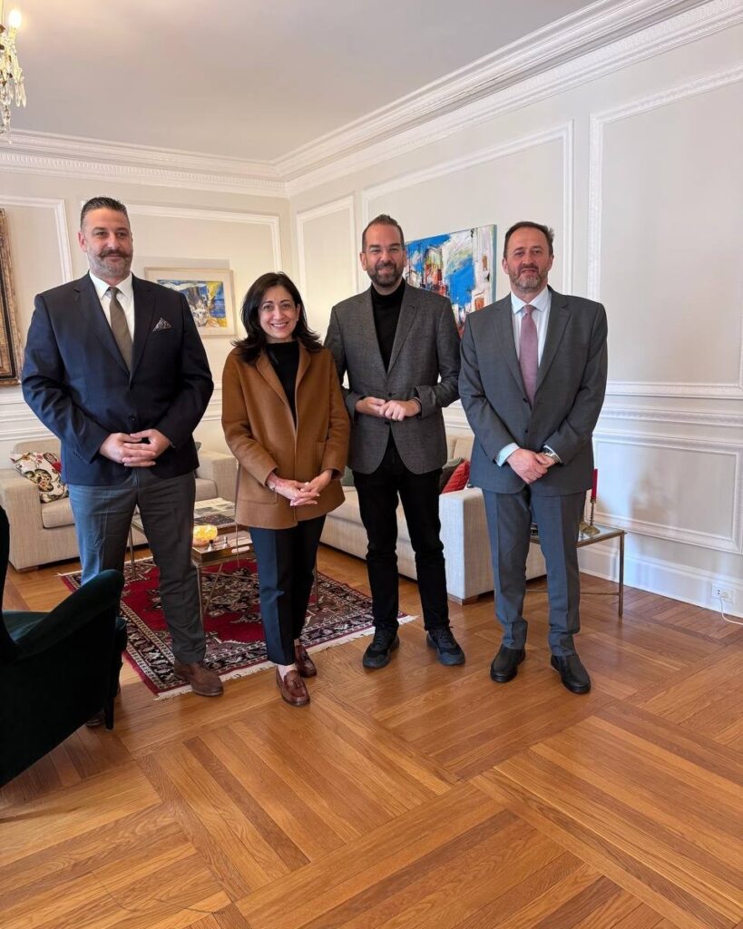 Συνάντηση Φαρμάκη με τη Γενική Πρόξενο της Ελλάδας στη Ν. Υόρκη ΦΩΤΟ