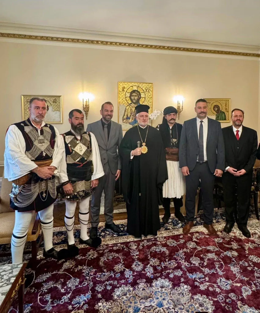 Πάτρα: Με «δώρα» της Δυτικής Ελλάδας στην Αμερική ο Φαρμάκης ΦΩΤΟ