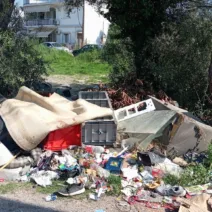 Πάτρα: Τραγική η κατάσταση με τα σκουπίδια - Παντού βρωμιά και ασυνειδησία ΦΩΤΟ