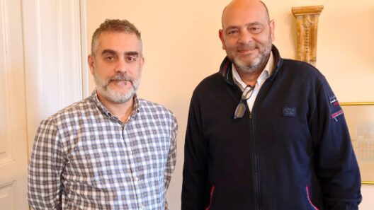 Πάτρα: Ο υφυπουργός Πολιτισμού Ι.Φωτήλας στην Υπηρεσία Νεωτέρων Μνημείων - «Ανάδειξη της κληρονομιάς»