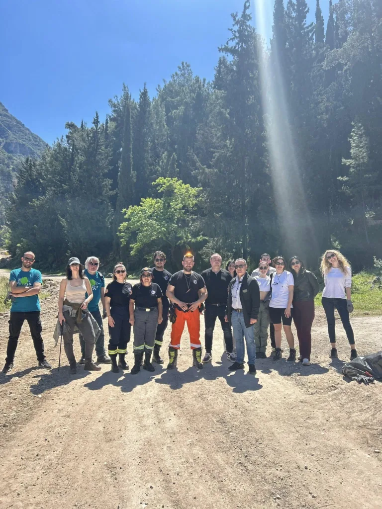 Δράση καθαρισμού στον Γλαύκο των Εθελοντών Πυροσβεστών Αχαΐας ΦΩΤΟ