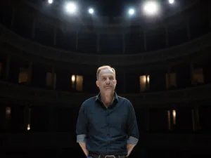 Πρόβες της νέας παραγωγής του «Άρματος Θέσπιδος» στο ΔΗΠΕΘΕ Πάτρας