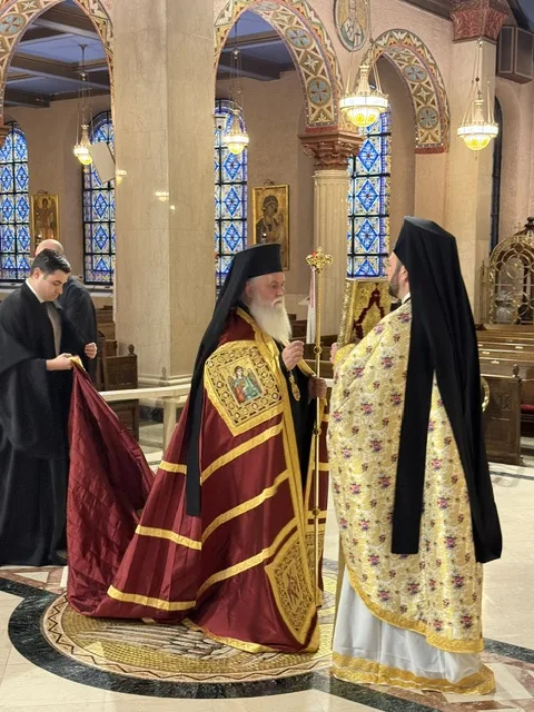 Ο Μητροπολίτης Καλαβρύτων και Αιγιαλείας Ιερωνύμου, για τις Μυροφόρες, στο Μανχάταν ΦΩΤΟ