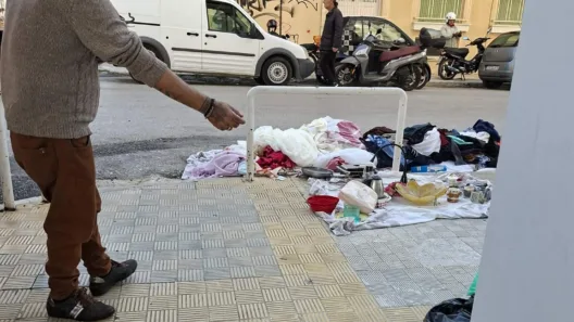 Πάτρα: Φουλ παρανομία σε Λαϊκή Αγορά και σε δημόσια θέα ΦΩΤΟ