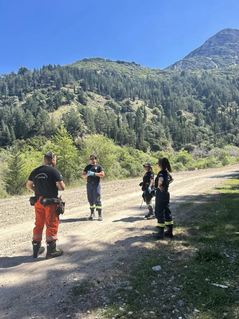 Δράση καθαρισμού στον Γλαύκο των Εθελοντών Πυροσβεστών Αχαΐας ΦΩΤΟ