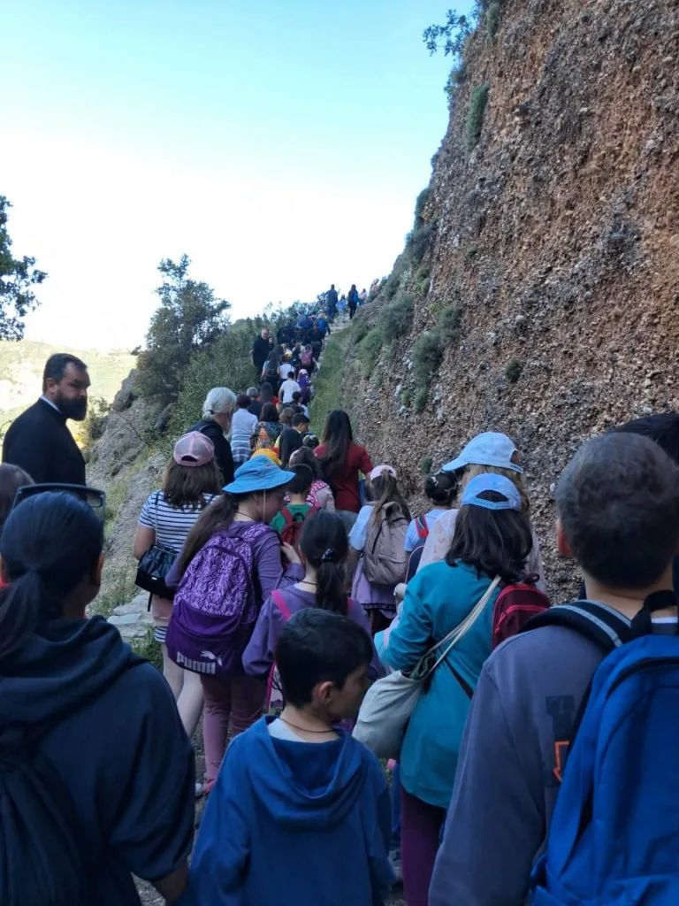 Πεζοπορία των Κατηχητικών του Αιγίου ΦΩΤΟ
