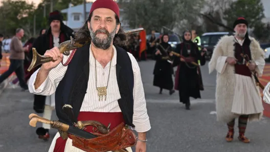 Το άγημα «Παναγιώτης Καρατζάς» Πάτρας στην απελευθέρωση της Ναυπάκτου ΦΩΤΟ